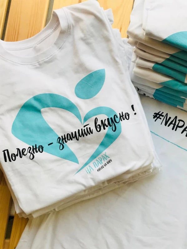 Печать надписей на футболках заказать в Казани