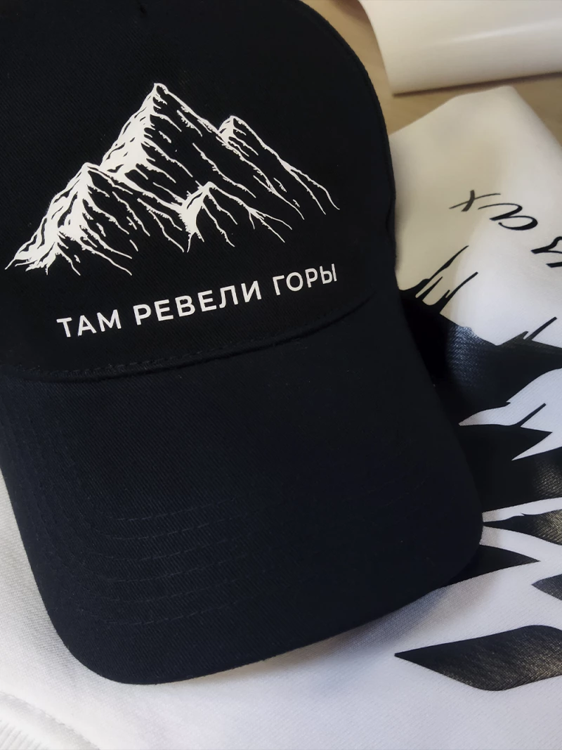 Печать на кепках заказать в Казани